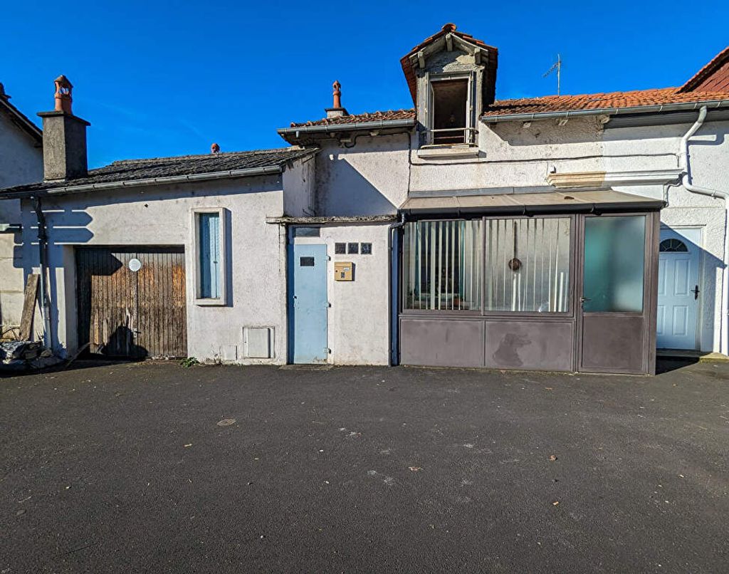 Achat maison à vendre 2 chambres 75 m² - Arpajon-sur-Cère