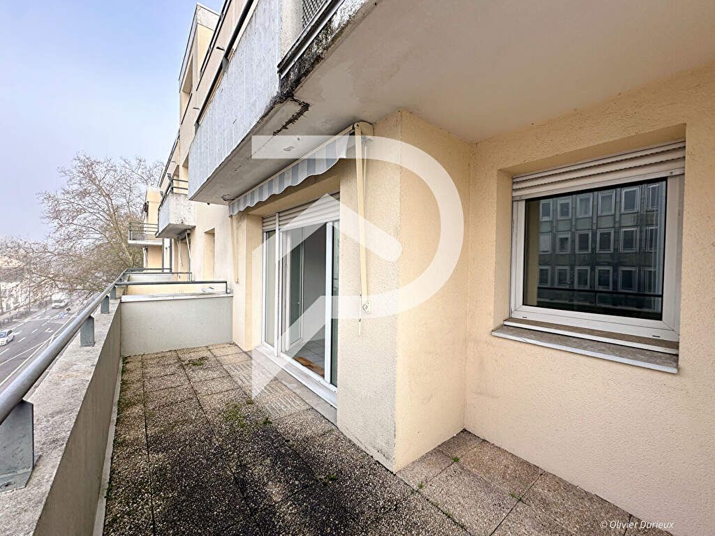 Achat appartement à vendre 2 pièces 65 m² - Bourges