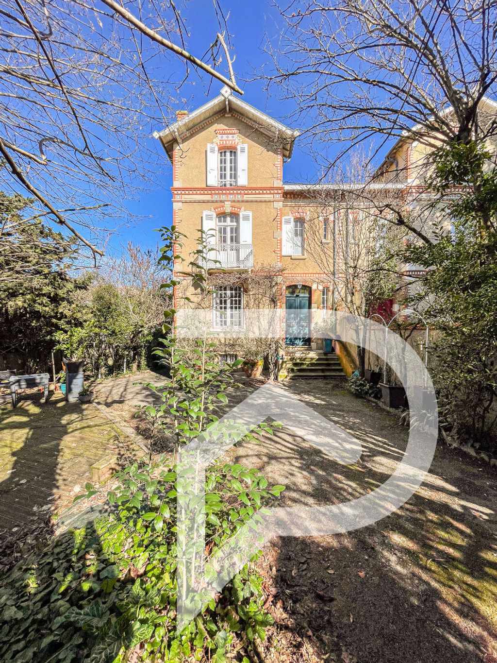 Achat maison à vendre 5 chambres 210 m² - Auch