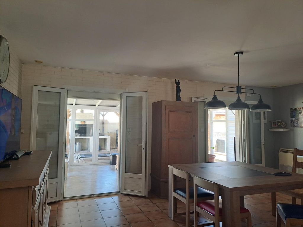 Achat maison à vendre 3 chambres 138 m² - Abeilhan