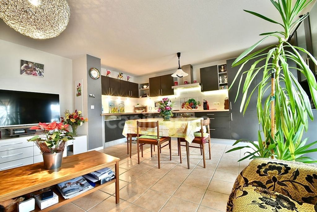 Achat appartement à vendre 4 pièces 75 m² - Thonon-les-Bains
