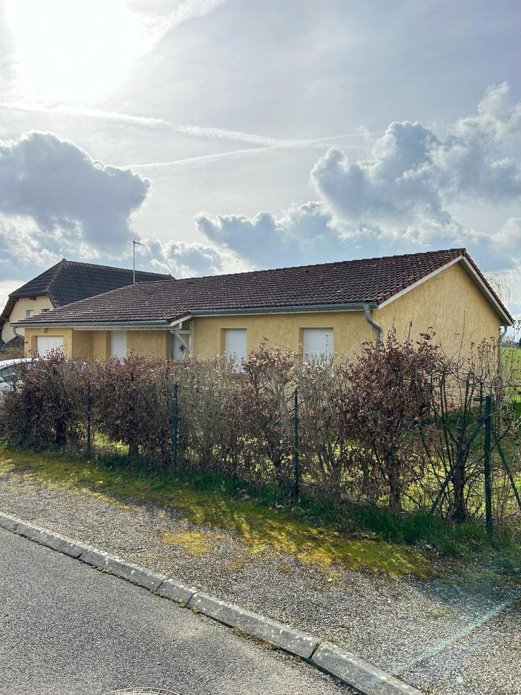 Achat maison à vendre 3 chambres 100 m² - Savigny-sur-Seille