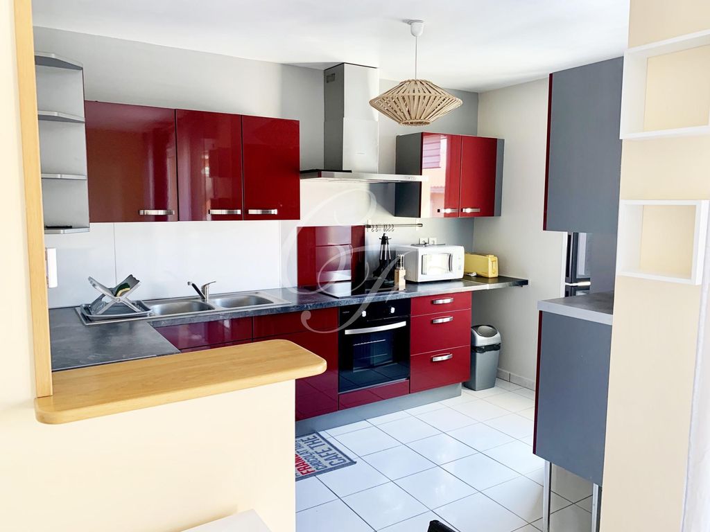 Achat appartement à vendre 2 pièces 49 m² - Bellegarde-sur-Valserine