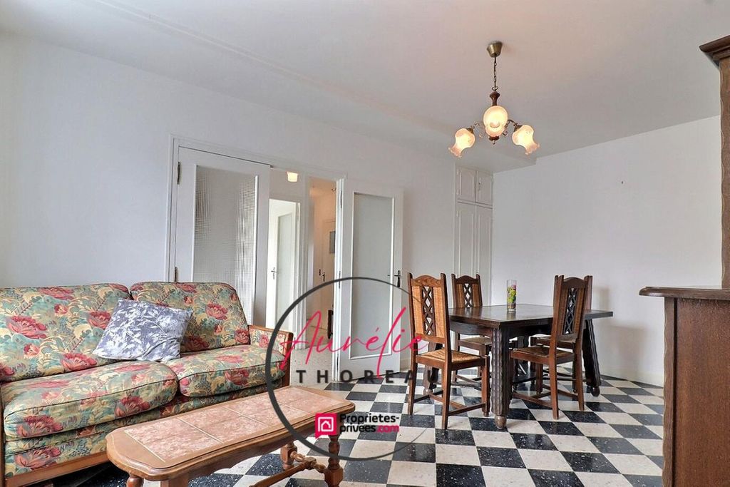 Achat maison à vendre 2 chambres 67 m² - Neuville-aux-Bois