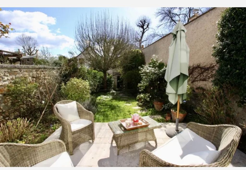 Achat maison à vendre 4 chambres 200 m² - Saint-Germain-en-Laye