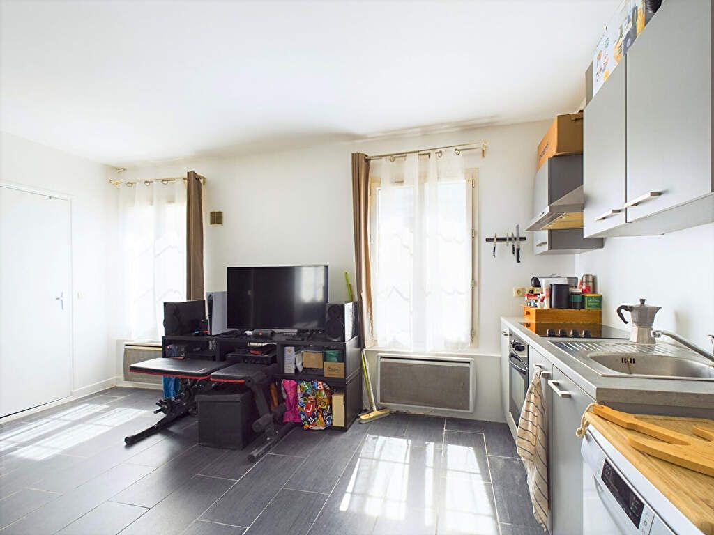 Achat studio à vendre 23 m² - Paris 20ème arrondissement