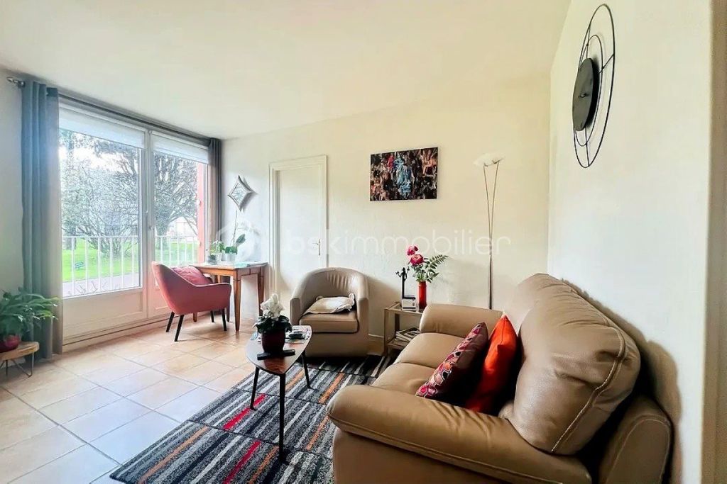 Achat appartement à vendre 3 pièces 55 m² - Rungis