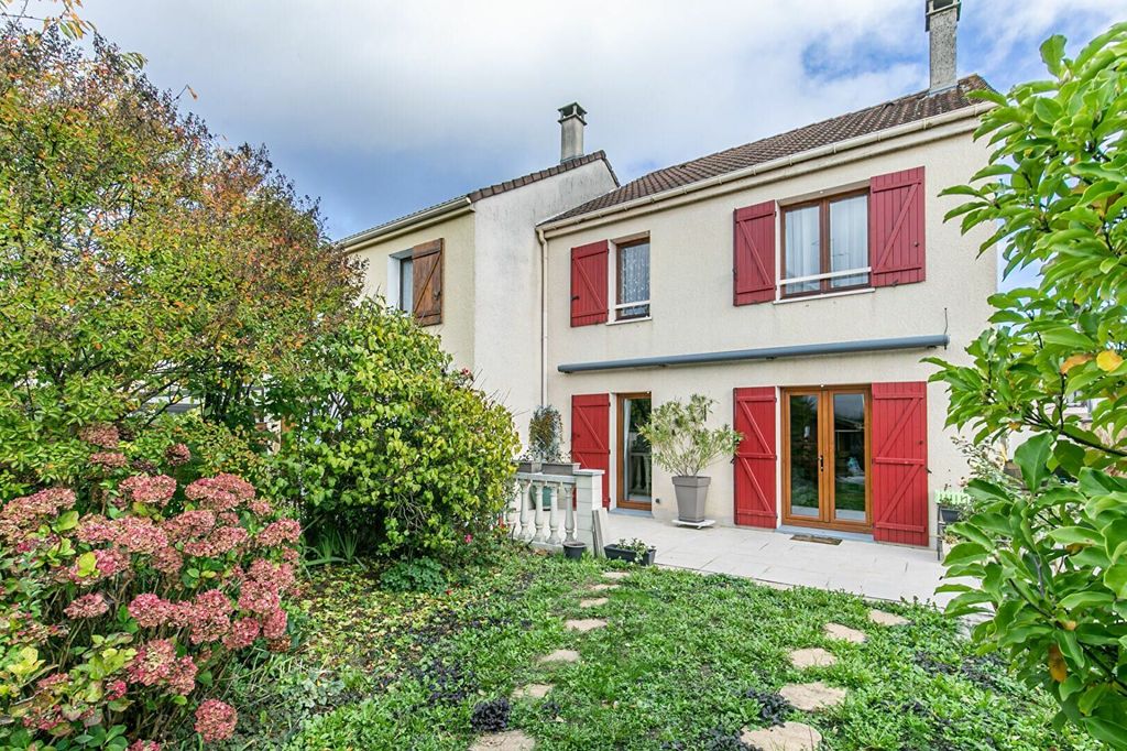 Achat maison à vendre 4 chambres 93 m² - Pontault-Combault