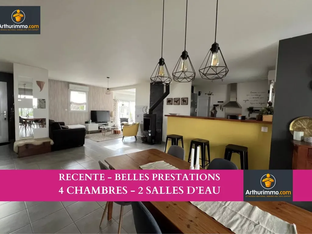 Achat maison à vendre 4 chambres 132 m² - Saint-Aignan-Grandlieu
