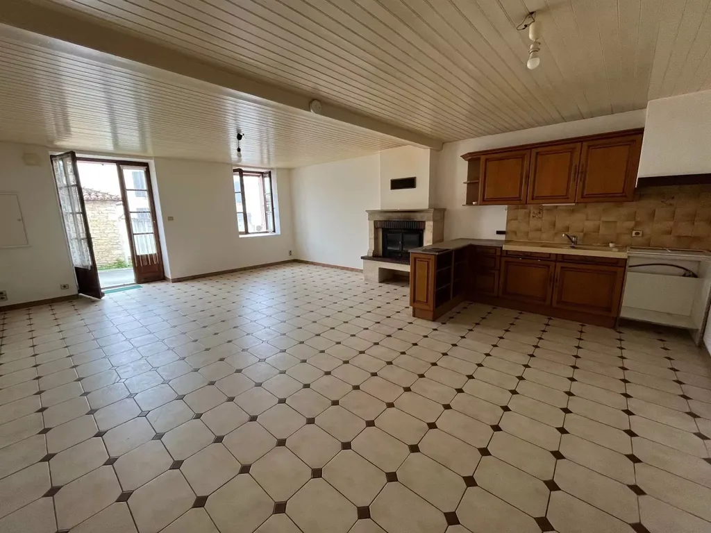 Achat maison à vendre 4 chambres 187 m² - Saint-Sauveur-d'Aunis