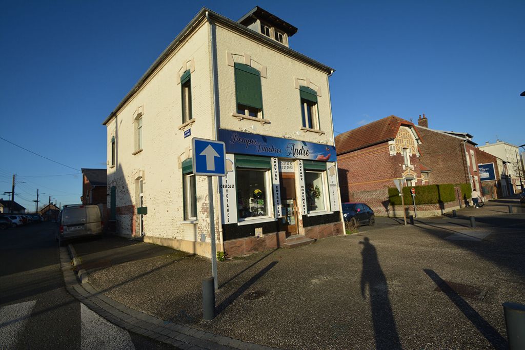 Achat maison à vendre 3 chambres 133 m² - La Fère