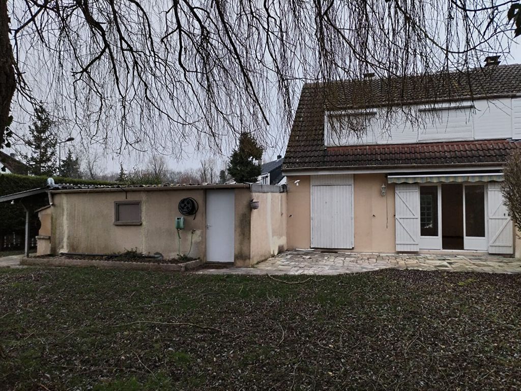 Achat maison à vendre 3 chambres 83 m² - Savigny-le-Temple