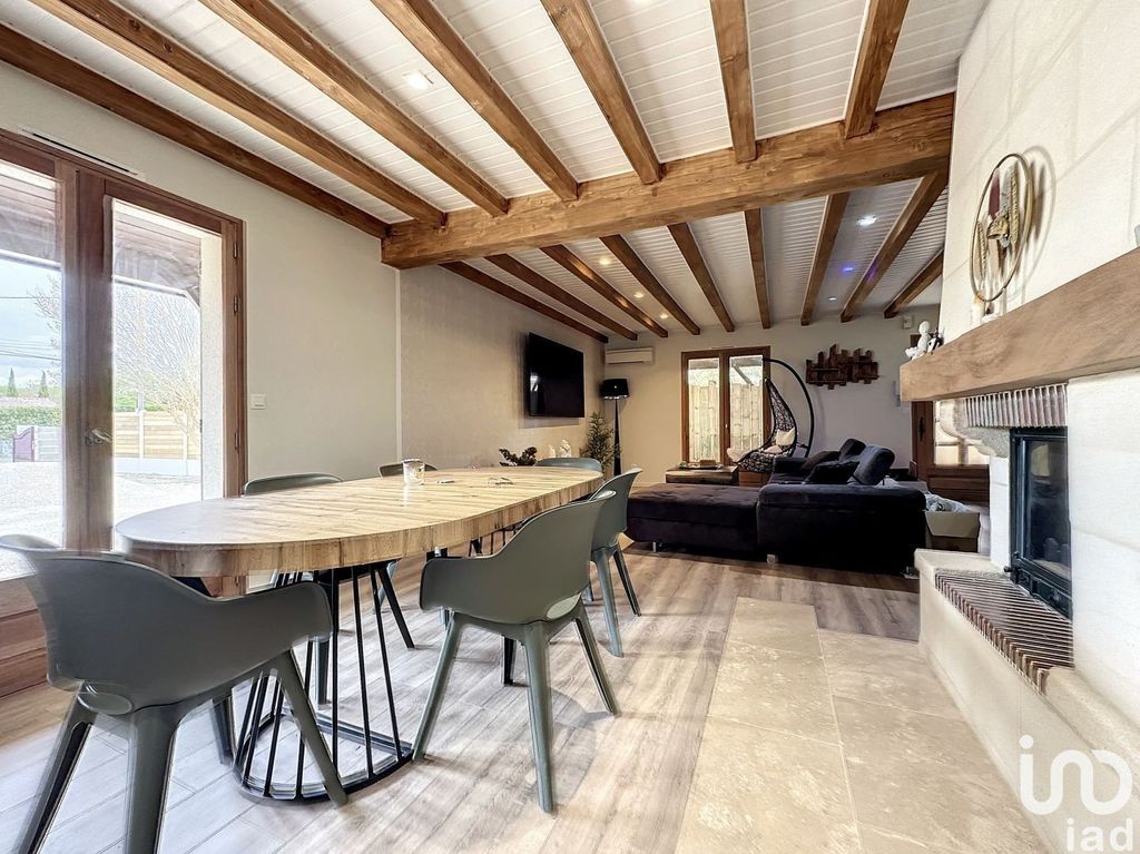 Achat maison à vendre 4 chambres 118 m² - Saint-Vivien-de-Médoc