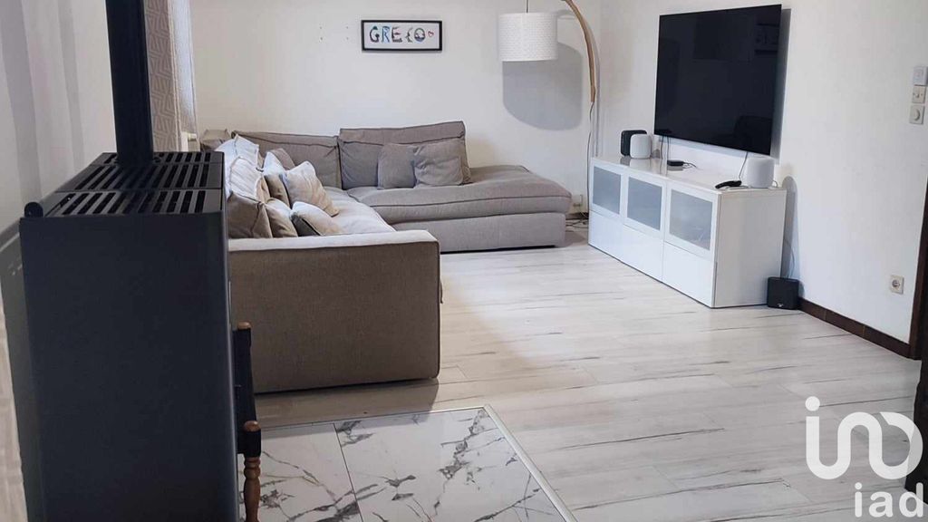 Achat maison à vendre 4 chambres 113 m² - Moissy-Cramayel
