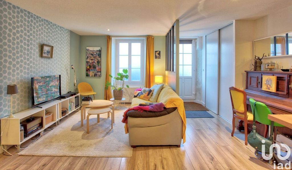 Achat maison à vendre 3 chambres 124 m² - Croutelle