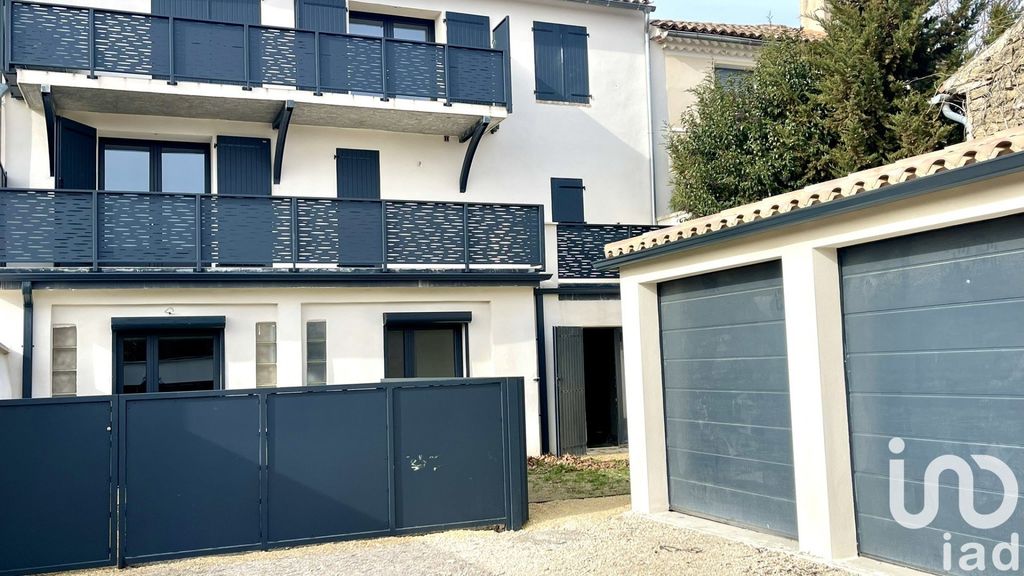 Achat appartement à vendre 3 pièces 75 m² - Sainte-Cécile-les-Vignes