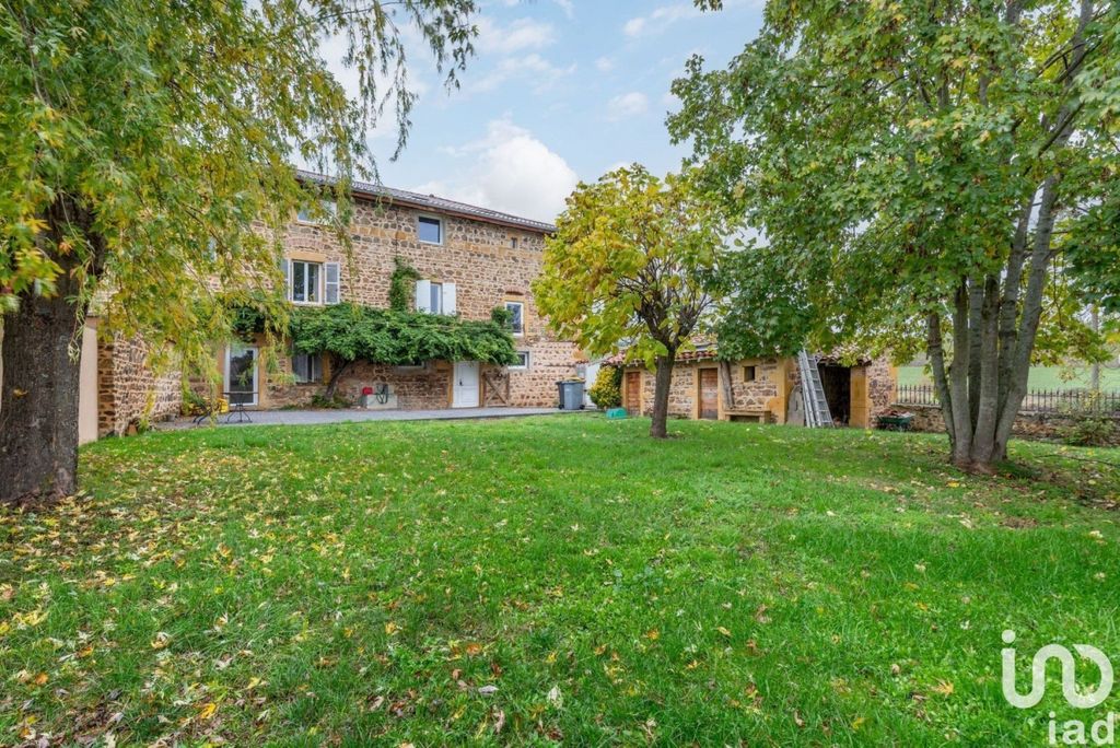 Achat maison à vendre 5 chambres 250 m² - Val d'Oingt