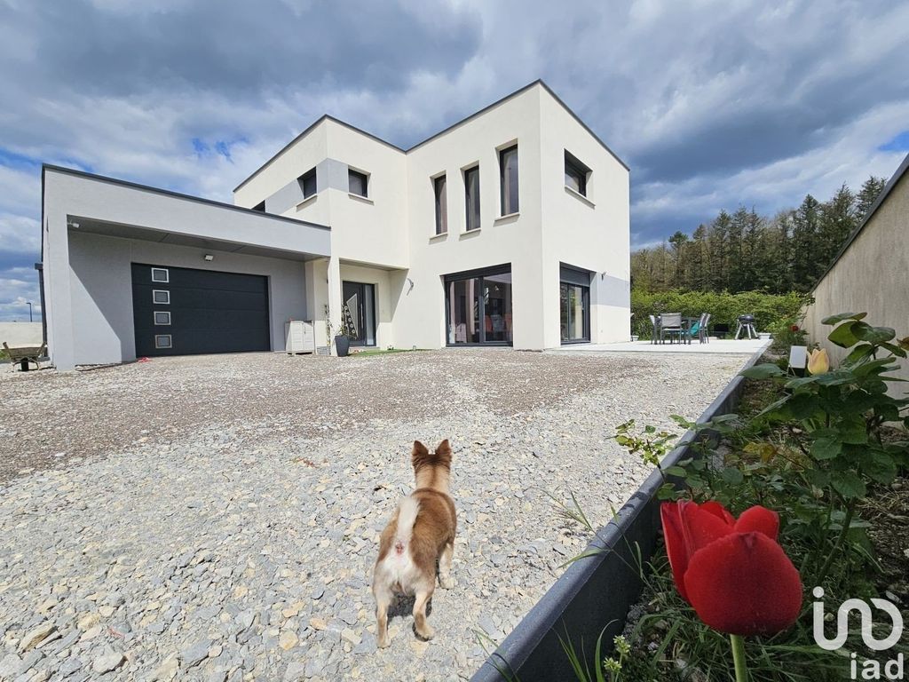 Achat maison à vendre 4 chambres 138 m² - Magny-Vernois