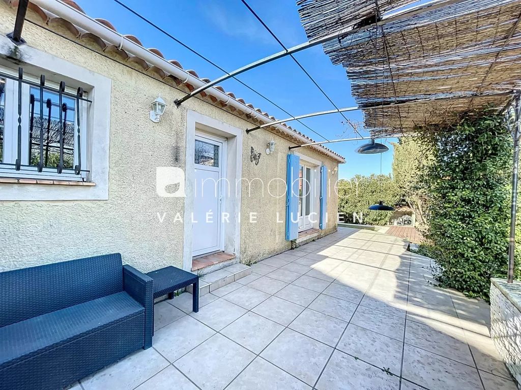 Achat maison à vendre 3 chambres 95 m² - Saint-Rémy-de-Provence