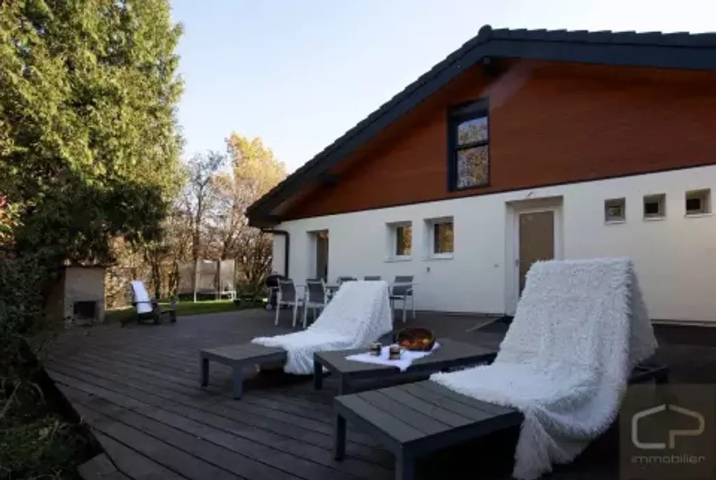 Achat maison à vendre 3 chambres 136 m² - Annecy