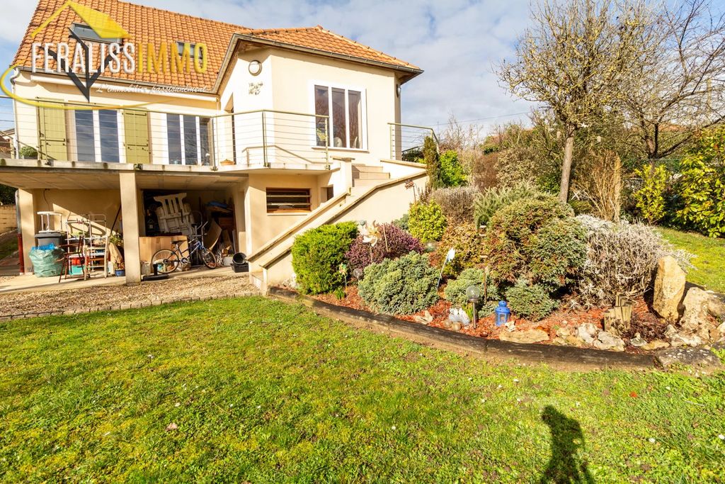 Achat maison à vendre 4 chambres 130 m² - Vaux-sur-Seine