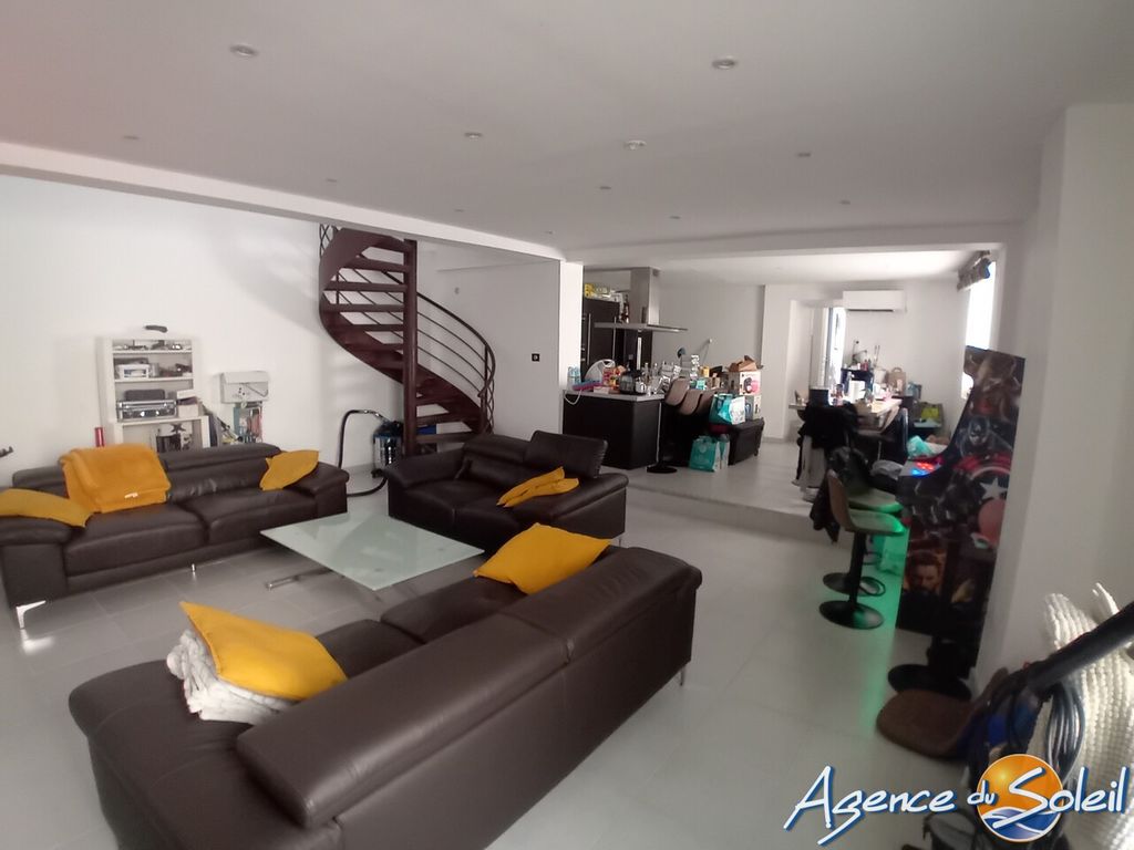 Achat maison à vendre 7 chambres 200 m² - Saint-André-de-Roquelongue