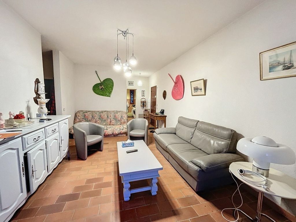Achat appartement à vendre 2 pièces 53 m² - Le Plan-de-la-Tour