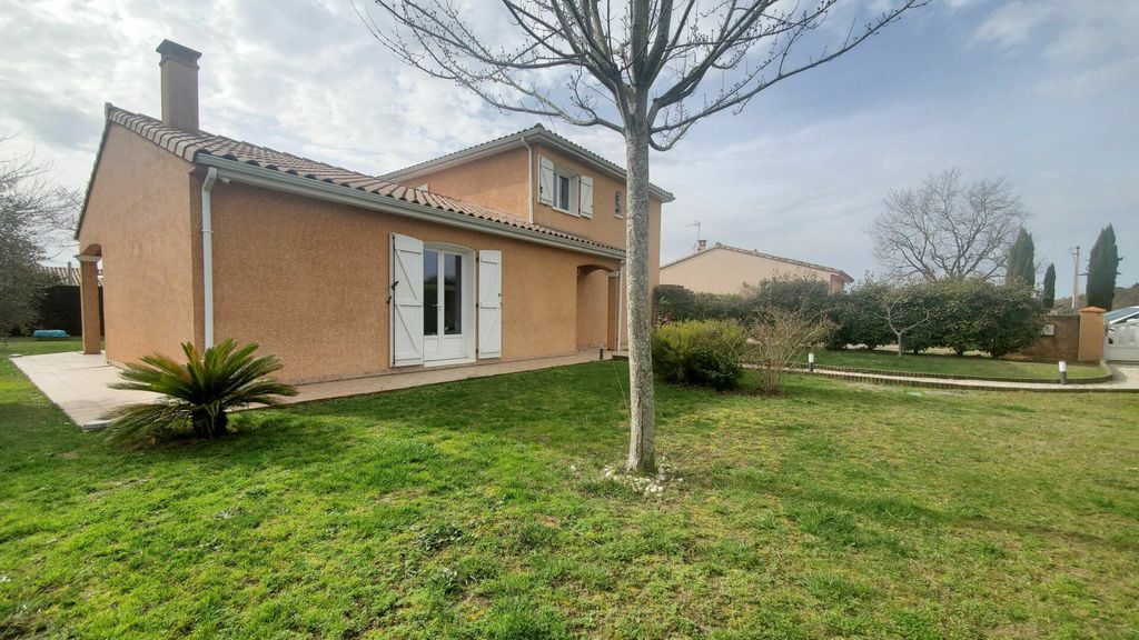 Achat maison à vendre 4 chambres 165 m² - Castelnau-d'Estrétefonds