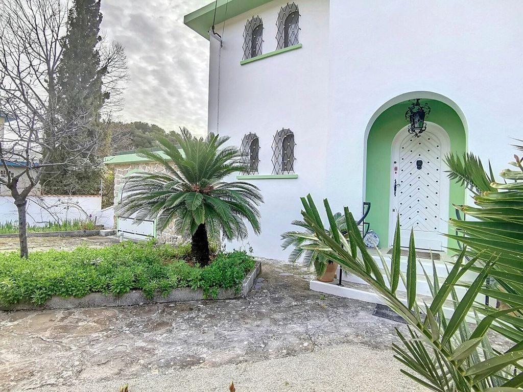 Achat maison à vendre 3 chambres 147 m² - Toulon