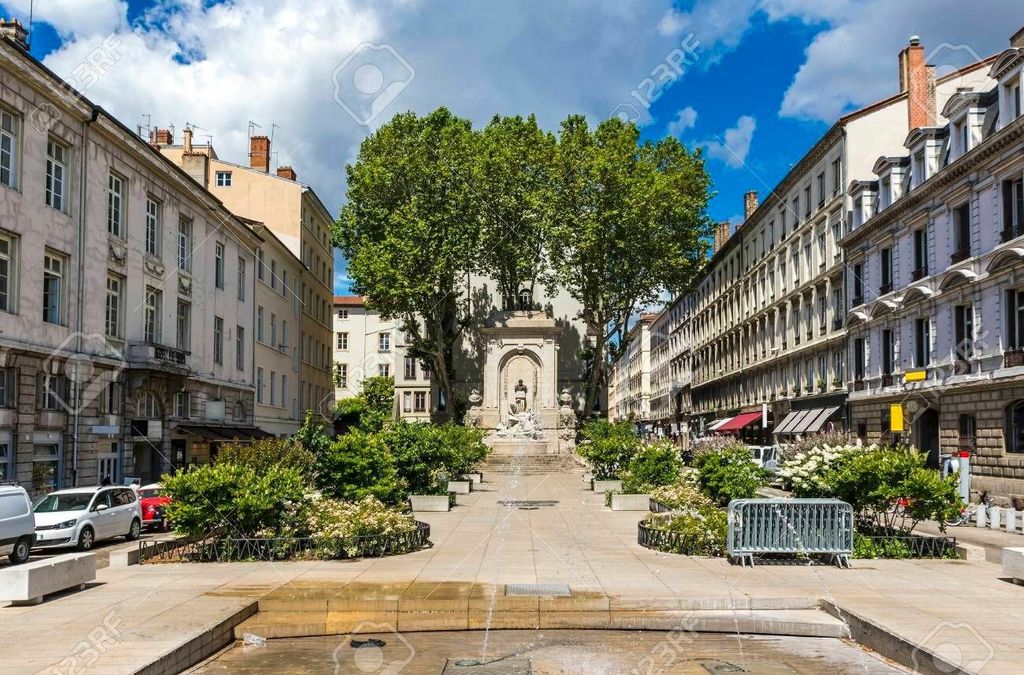 Achat appartement à vendre 2 pièces 39 m² - Lyon 2ème arrondissement
