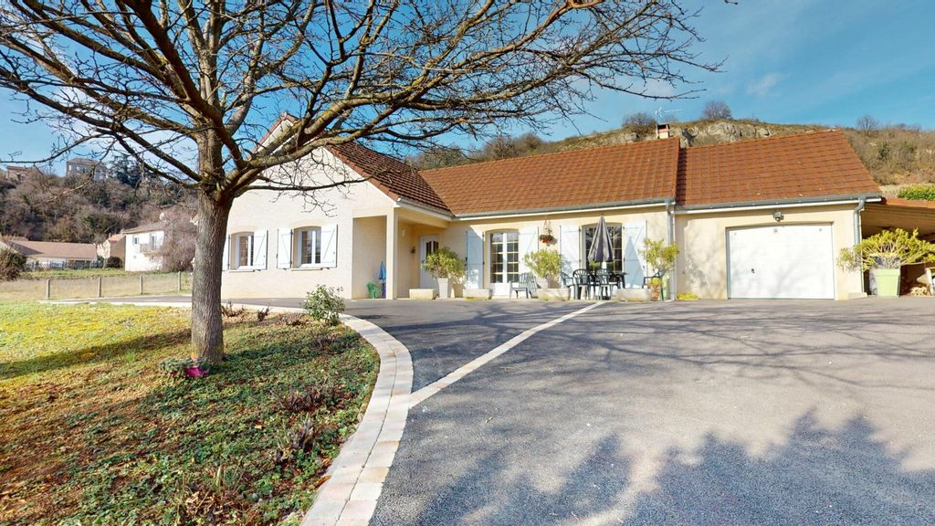 Achat maison à vendre 5 chambres 114 m² - Culles-les-Roches