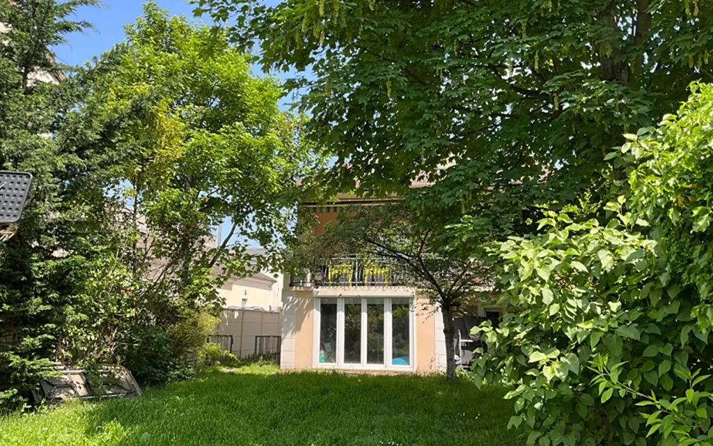 Achat maison à vendre 5 chambres 206 m² - Le Raincy