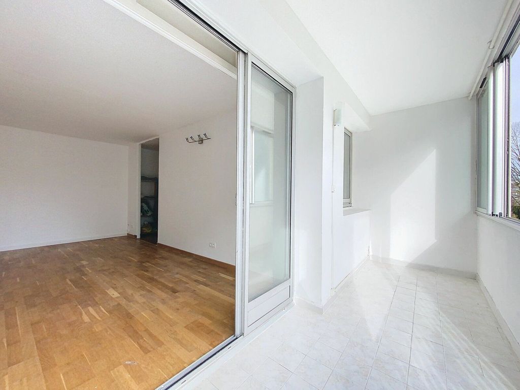 Achat appartement à vendre 3 pièces 63 m² - Saint-Cloud