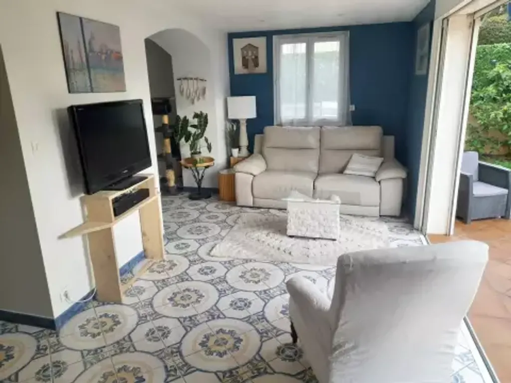 Achat maison à vendre 1 chambre 75 m² - Toulon