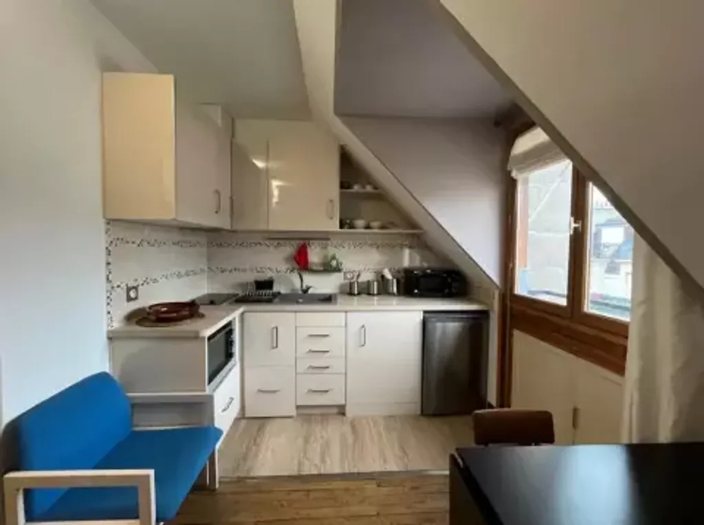 Achat studio à vendre 18 m² - Paris 18ème arrondissement