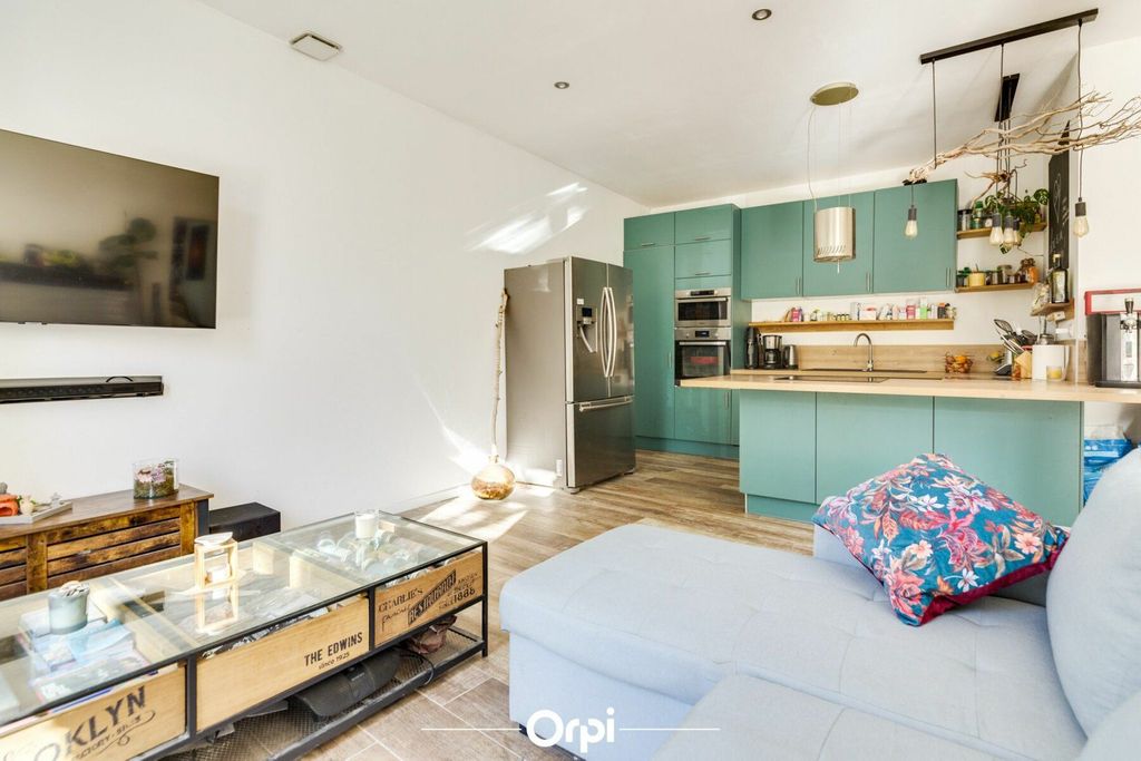 Achat maison à vendre 3 chambres 108 m² - Marseille 15ème arrondissement
