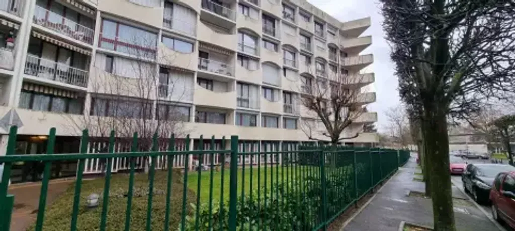 Achat appartement à vendre 3 pièces 67 m² - Chelles