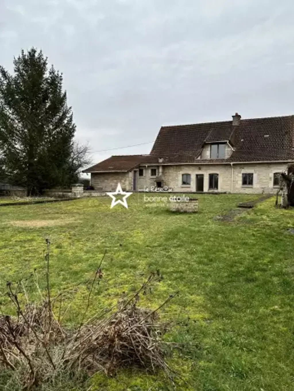 Achat maison à vendre 4 chambres 165 m² - Marnay-sur-Marne