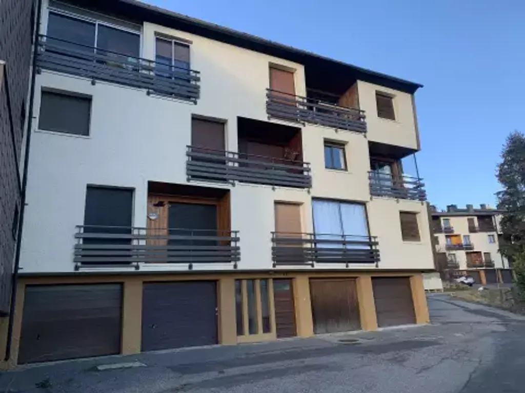 Achat appartement à vendre 5 pièces 80 m² - Font-Romeu-Odeillo-Via