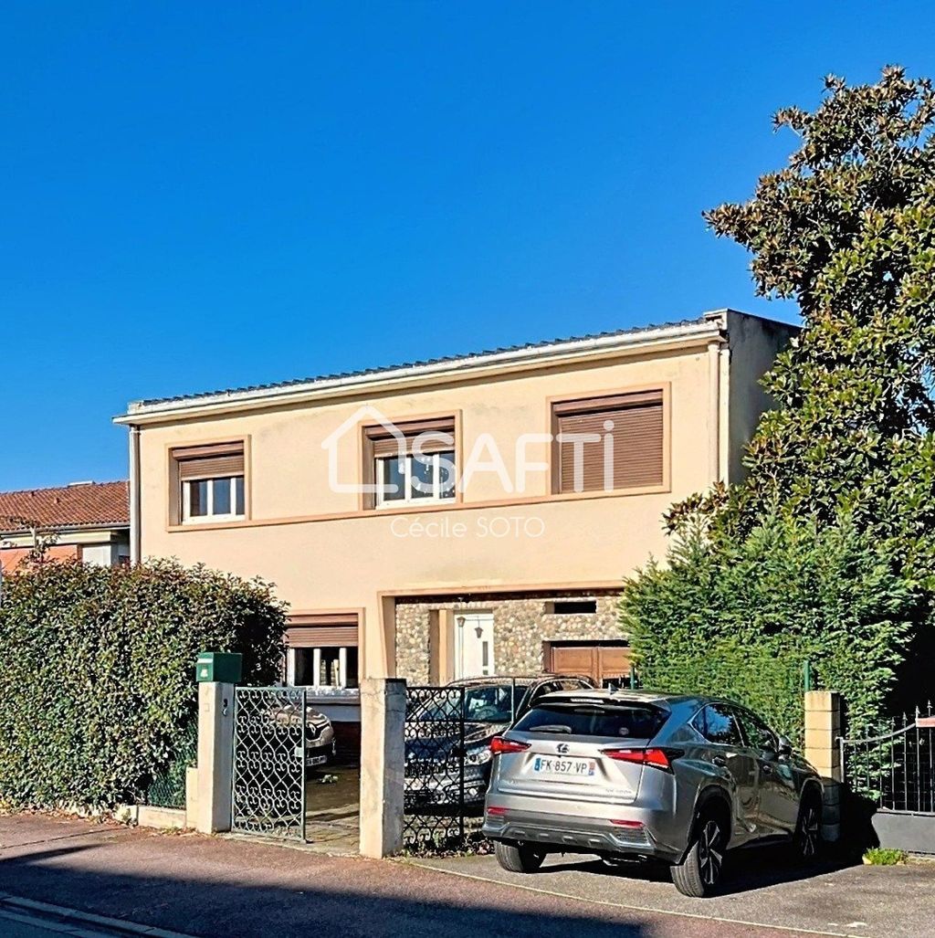 Achat maison à vendre 4 chambres 123 m² - Villeneuve-Tolosane