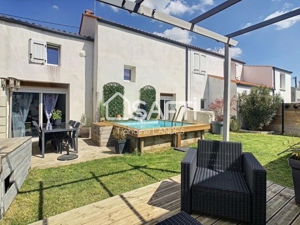Achat maison à vendre 6 chambres 170 m² - La Rochelle