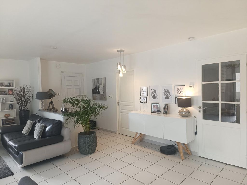 Achat maison à vendre 3 chambres 116 m² - Béard-Géovreissiat