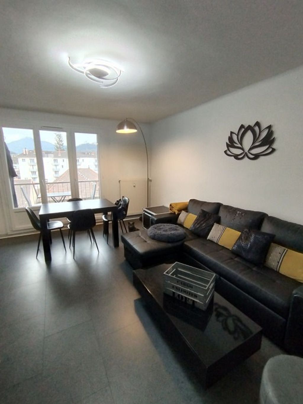 Achat appartement à vendre 5 pièces 84 m² - Albertville