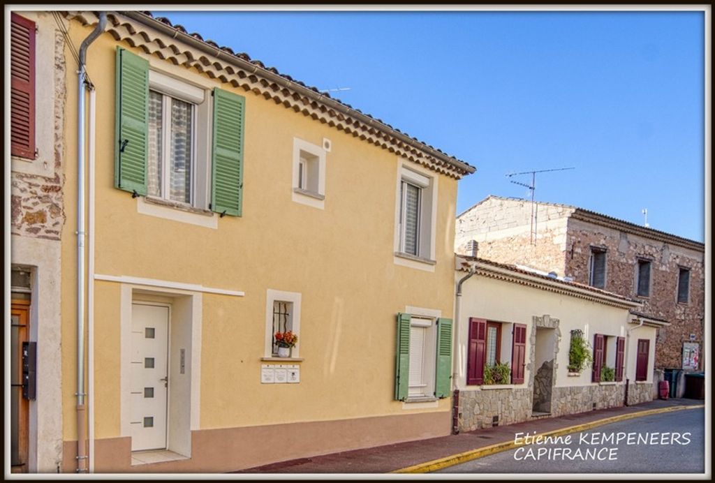 Achat appartement à vendre 3 pièces 75 m² - Vidauban