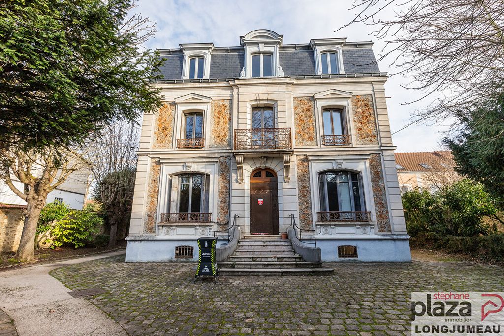 Achat maison à vendre 6 chambres 300 m² - Longjumeau