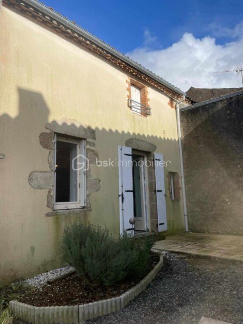 Achat maison à vendre 2 chambres 54 m² - Saint-Lumine-de-Clisson