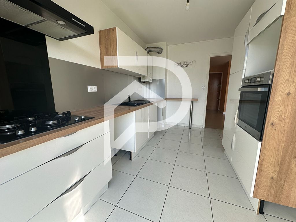 Achat appartement à vendre 4 pièces 83 m² - Montluel