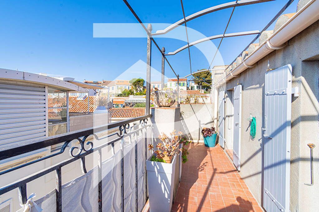 Achat maison à vendre 2 chambres 73 m² - Marseille 7ème arrondissement