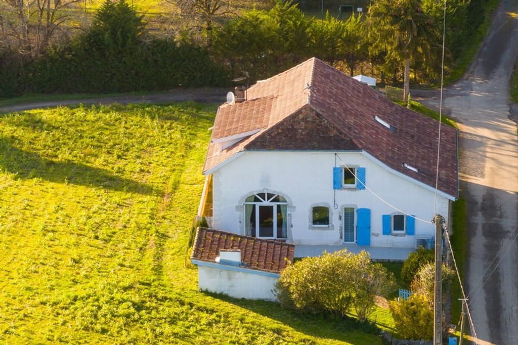 Achat maison à vendre 4 chambres 210 m² - Salies-de-Béarn