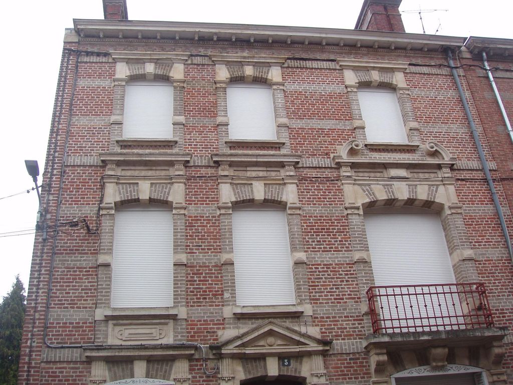Achat maison à vendre 7 chambres 243 m² - Amiens